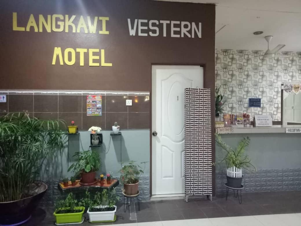 Langkawi Western Motel Pantai Cenang  Exterior photo